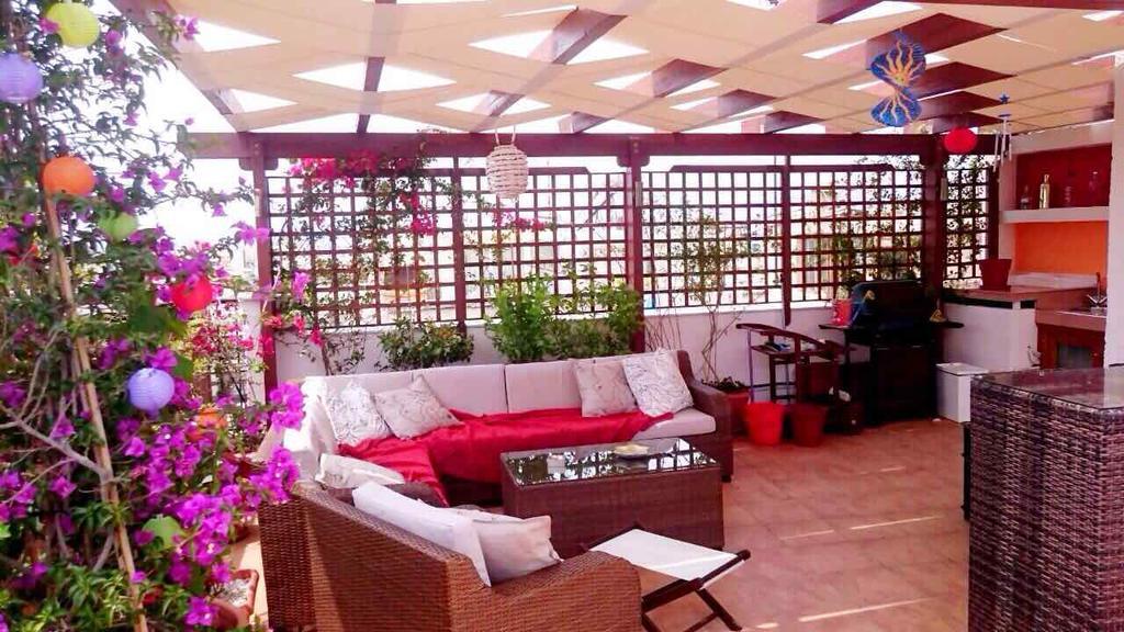 Spacious Near Acropolis With Roof Garden Афины
